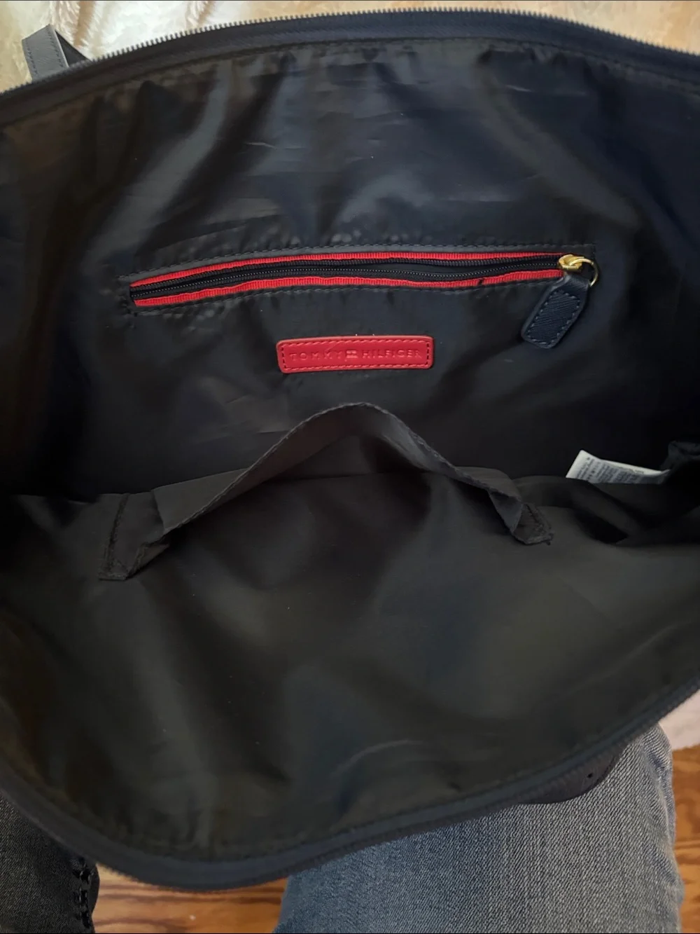 Tommy Hilfiger Navy and Cream Signature Tote with Gold Charm